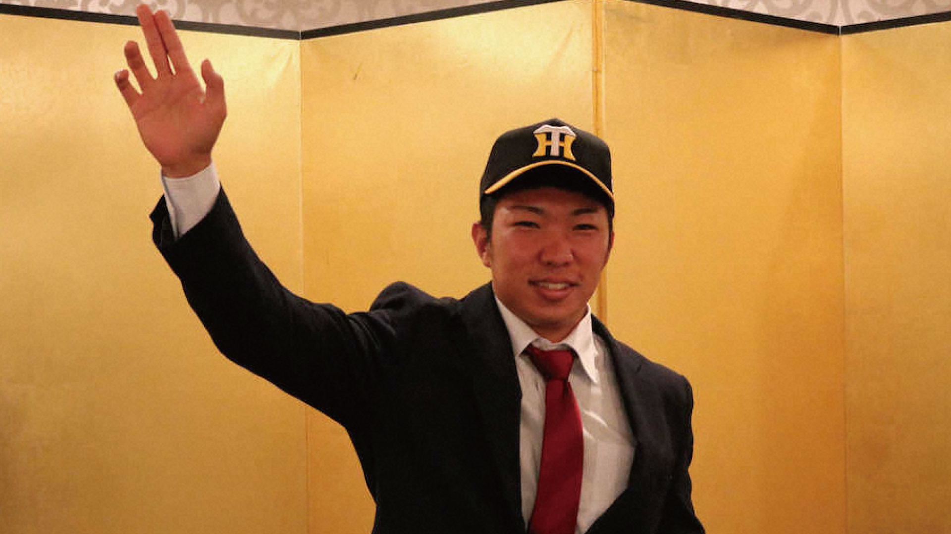 独立3年目が終了し、その年のドラフトで、阪神からドラフト8位指名！プロ入りを果たす!