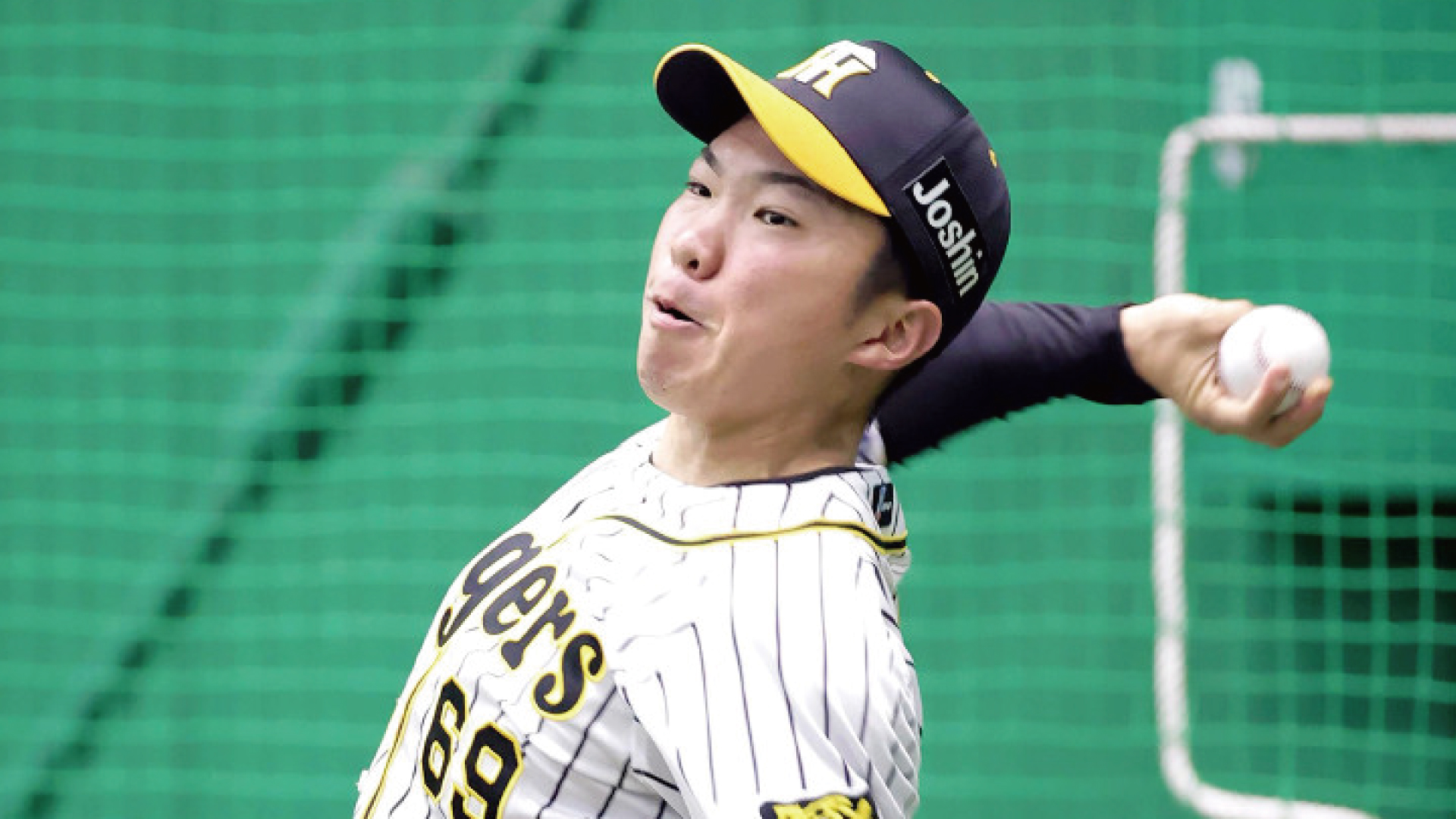 プロ1年目、ルーキーながら開幕一軍入り。18試合に登板も、成績は奮わず。